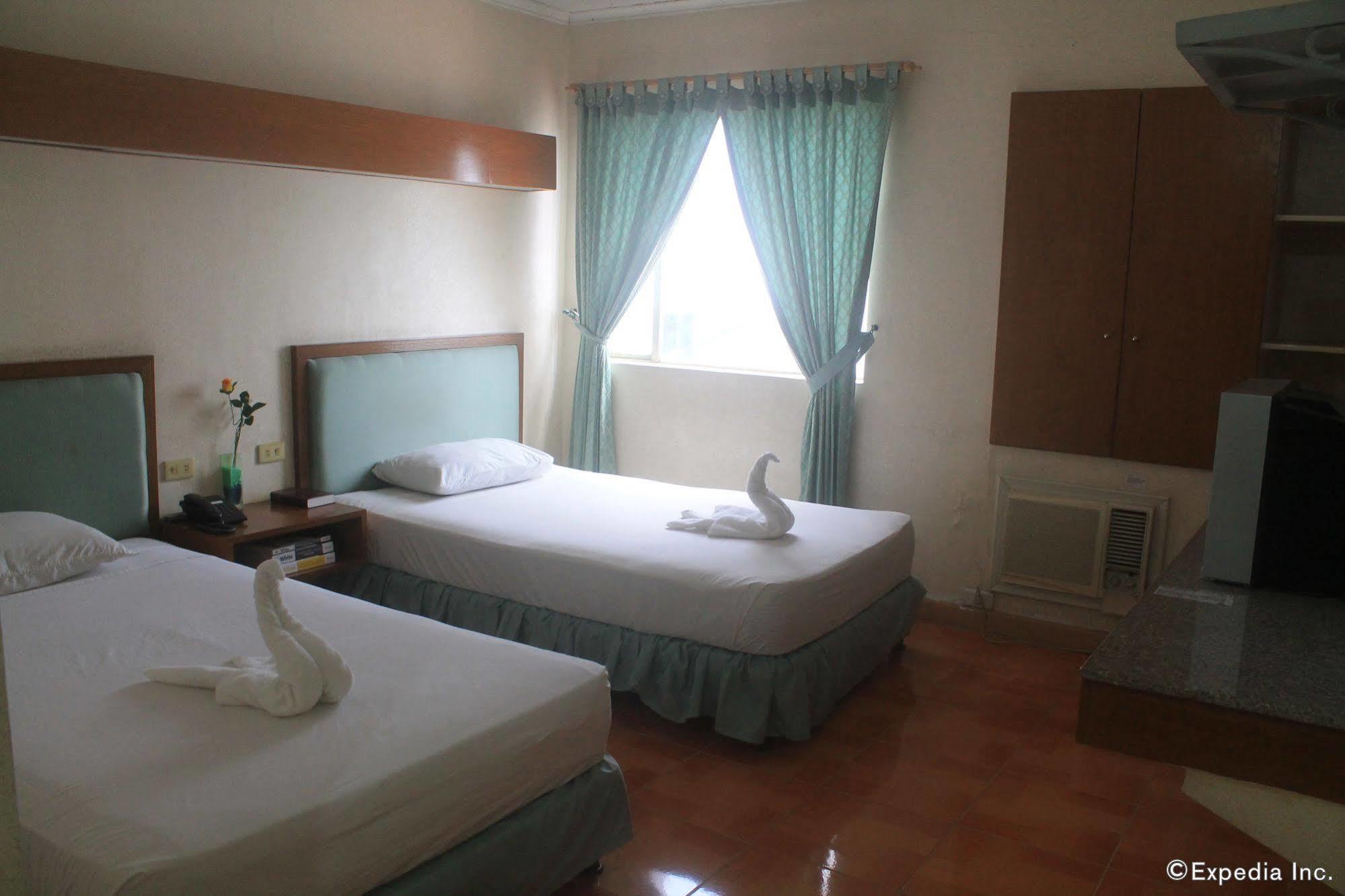 Taft Tower Hotel 2*